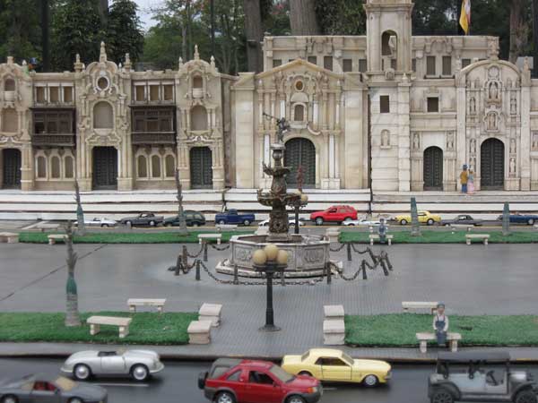 Catedral de Lima en miniatura