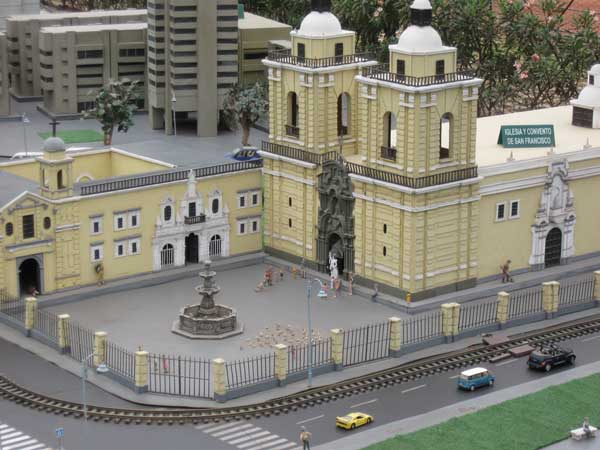 Iglesia de San Francisco Lima en miniatura