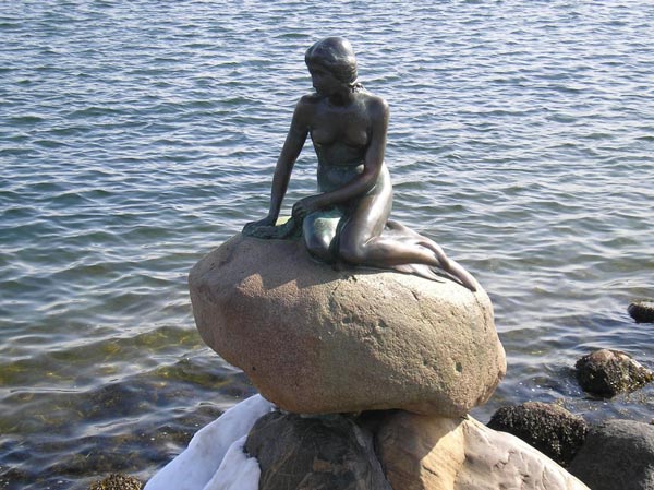 Estatua de La Sirenita, Copenhague